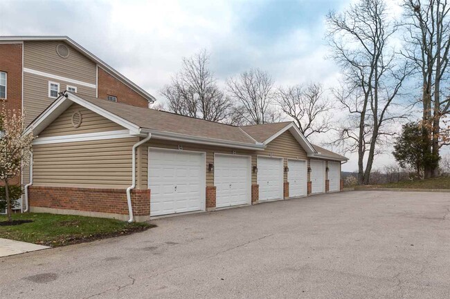 Building Photo - 613 Ivy Ridge Dr