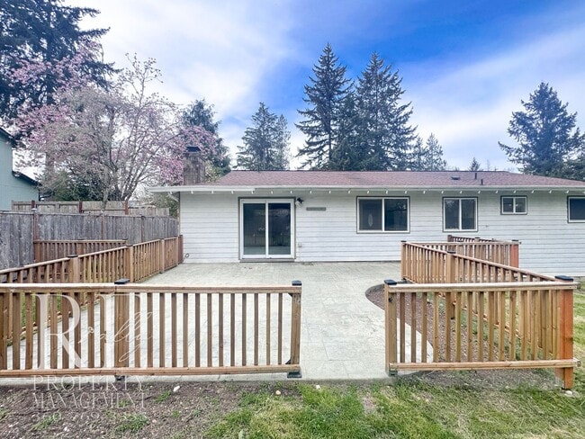 Building Photo - Bright & Spacious Single-Level Home with Dual Living Areas