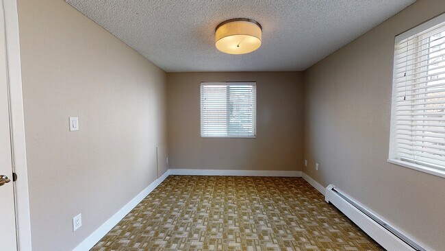 Building Photo - Boutique Apartments