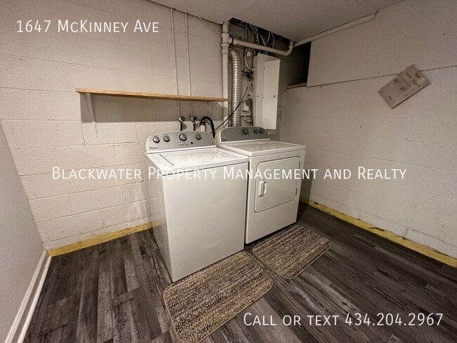 Building Photo - 1647 McKinney Ave