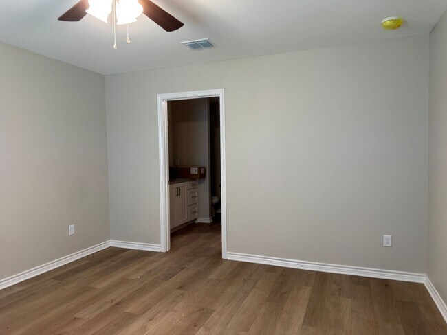 Building Photo - 14574 CR 2191