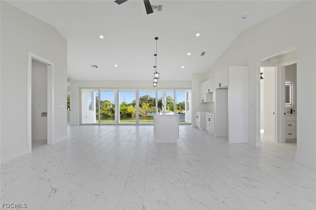 Building Photo - 4306 NW 35th St