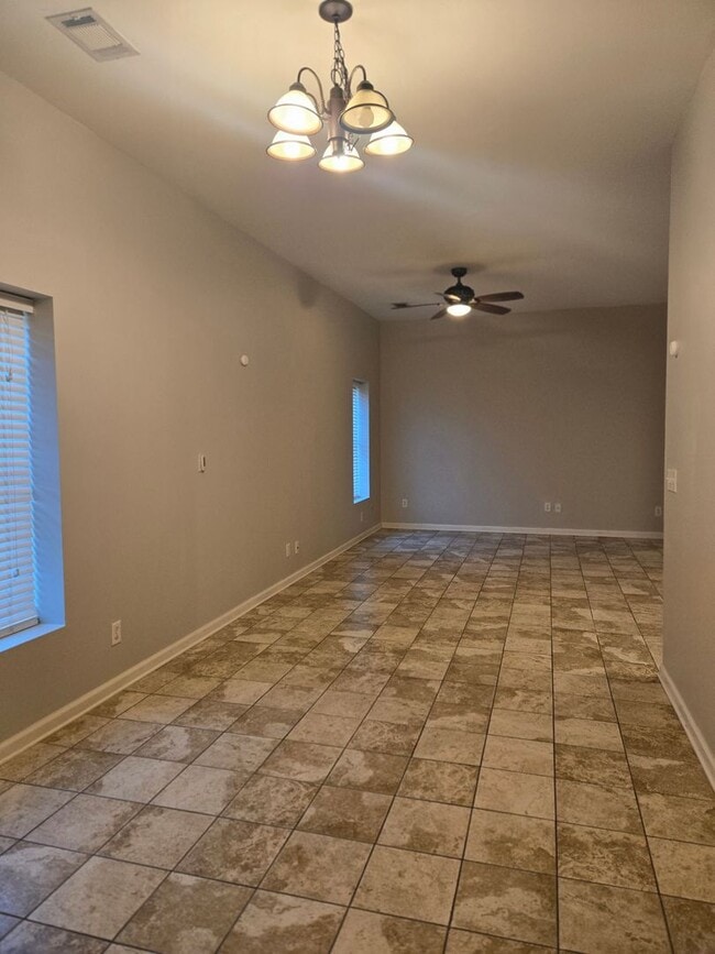 Building Photo - Sophisticated 2-Bedroom Retreat Featuring Soaring Ceilings & Modern Comforts