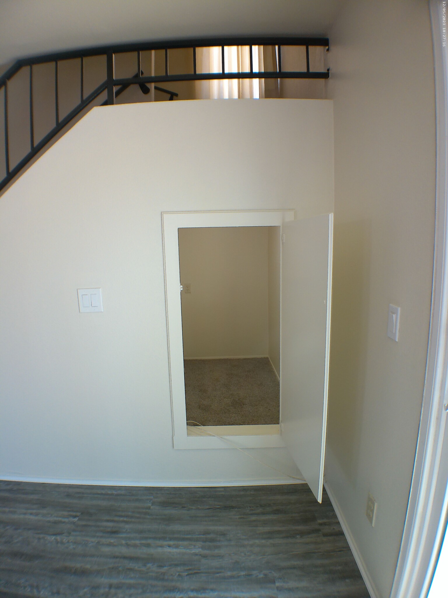 Storage under stairs - 39101 Agua Vista