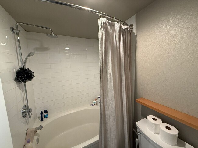 Building Photo - Beautiful Home Near Schriever SFB & Fort C...