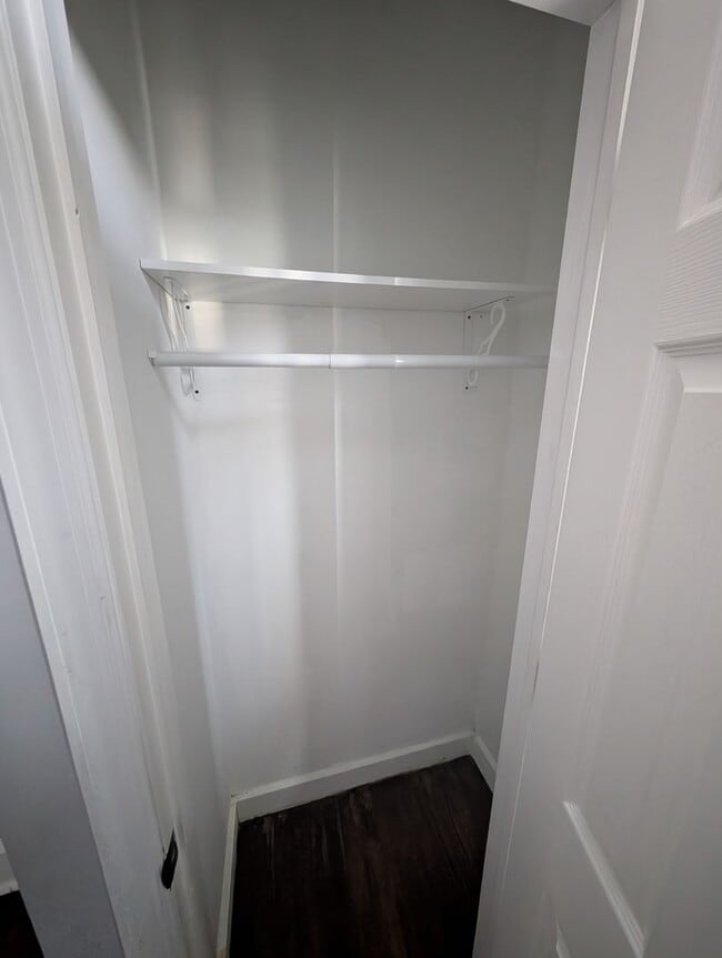 Building Photo - 160 S 12th St