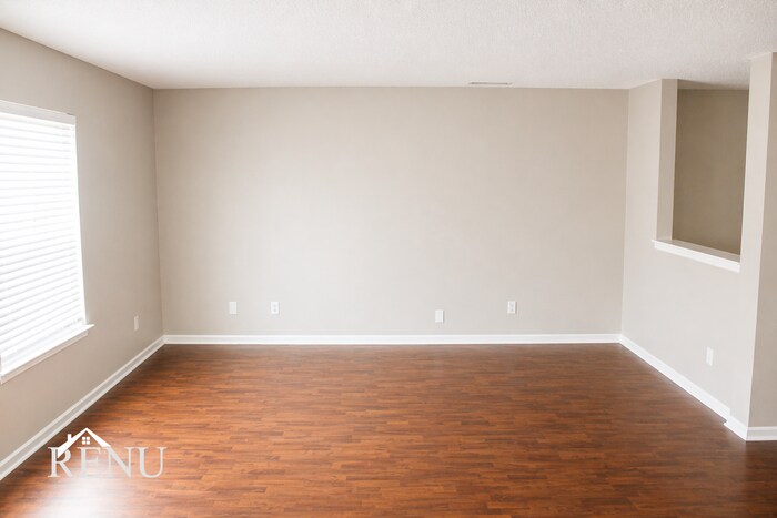 Building Photo - 6641 W Jamestown Dr