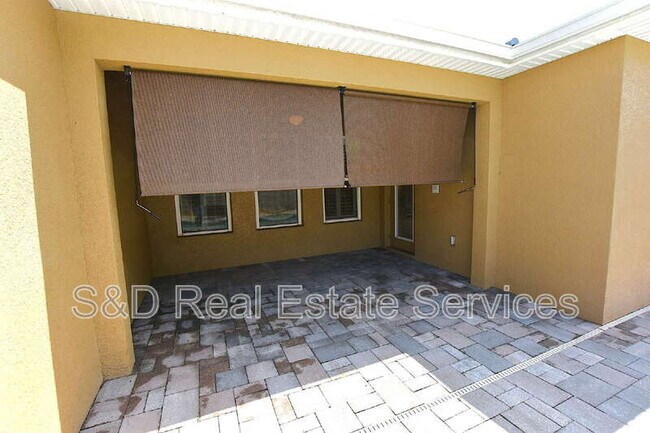 Building Photo - 1977 Wind Meadows Dr