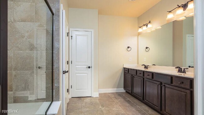 Building Photo - 2 br, 2 bath House - 400 Larch Looper Drive