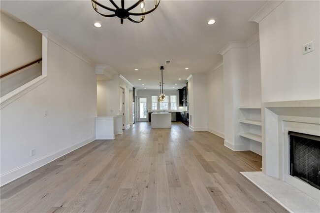 Building Photo - 435 Mayfair Ct