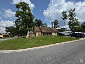 Building Photo - 6709 Wood Branch Dr