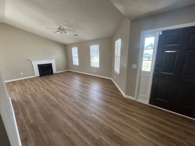 Building Photo - 25 Oak Lake Ct