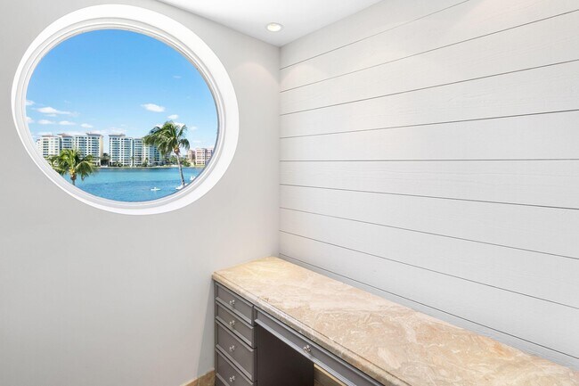 Building Photo - 555 S Ocean Blvd