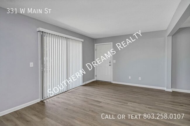 Building Photo - 331 W Main St