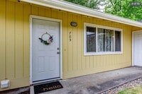 Building Photo - 707 N Holly Dr