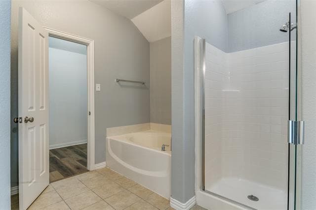 Building Photo - 815 Creekside Dr