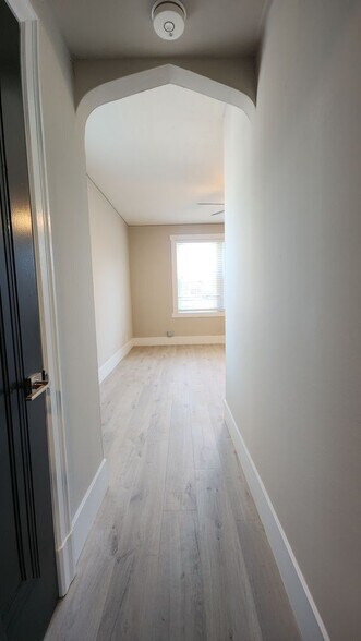 Building Photo - 918 Concordia Ln