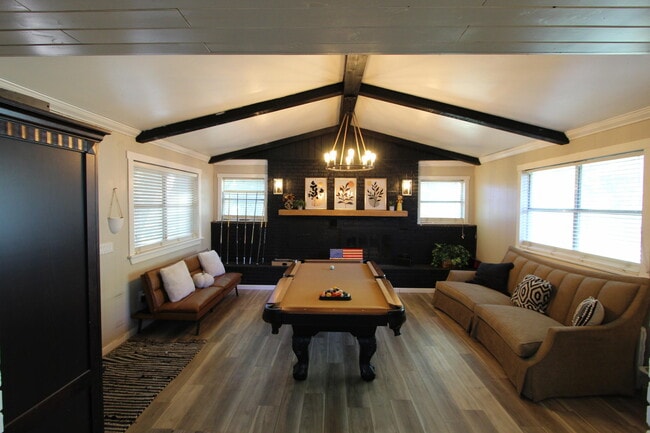 Building Photo - 41 Moriarty St NW