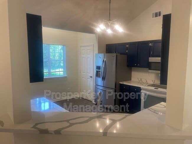 Building Photo - 207 Timber Ridge Dr