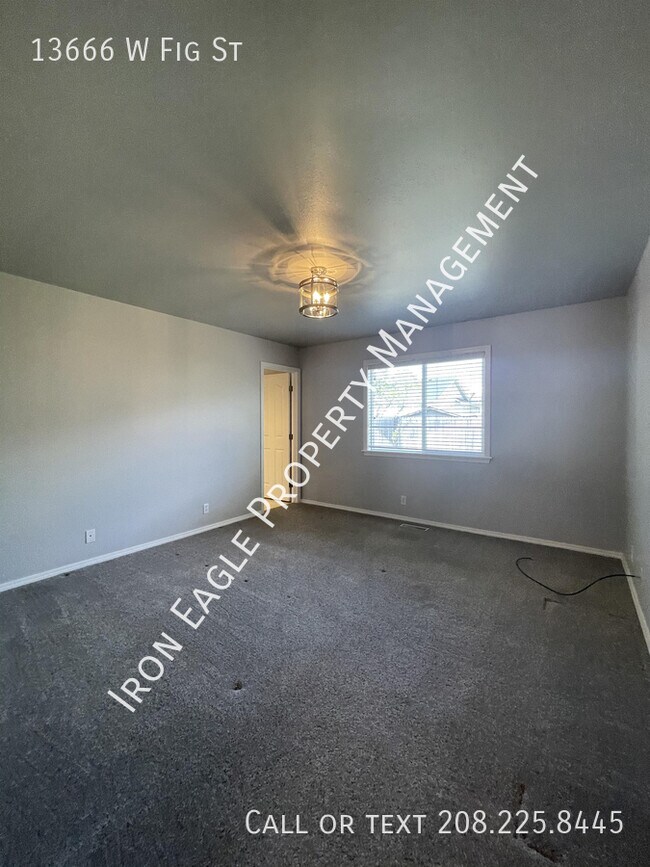 Building Photo - 13666 W Fig St