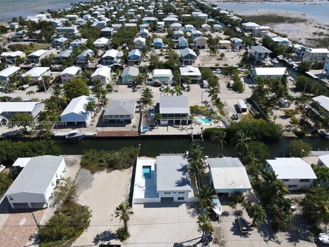 Building Photo - 27346 Martinique Ln