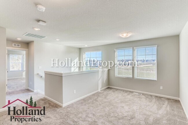 Building Photo - Modern Luxury Living Near Intel, Parks & Everything You Need!
