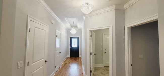 Building Photo - 5848 Vlg Rdg Wy