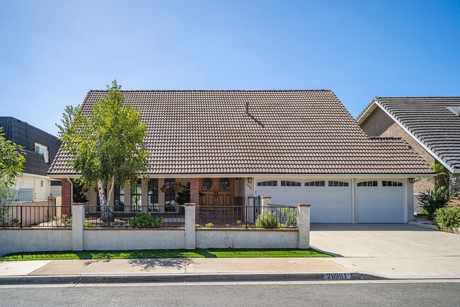 Building Photo - Ocean View Home