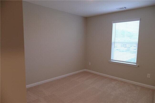 Building Photo - 4237 Waxwing St