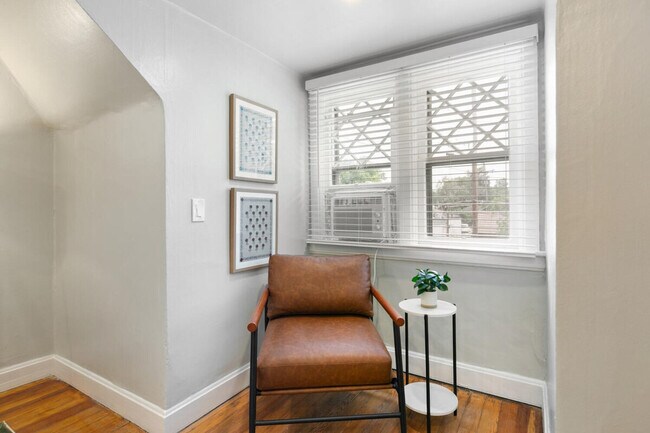 Building Photo - 2619 E 12th Ave