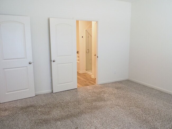 Building Photo - 13832 Musselshell Dr