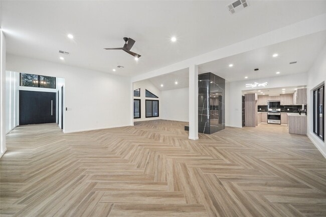 Building Photo - 2438 Carriage Lamp Ln