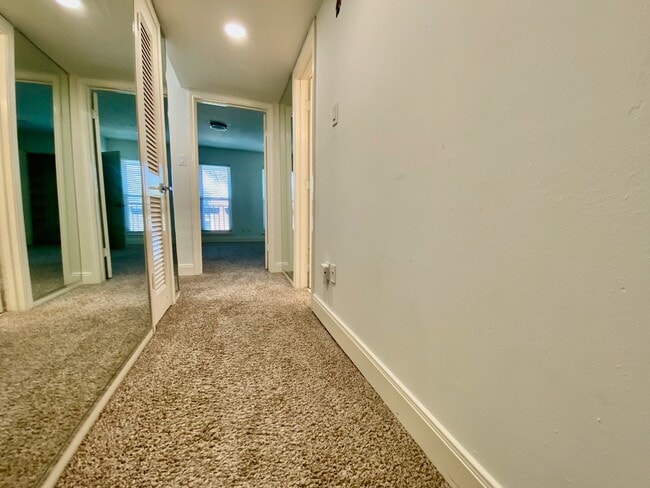 Building Photo - 1259 Blalock Rd