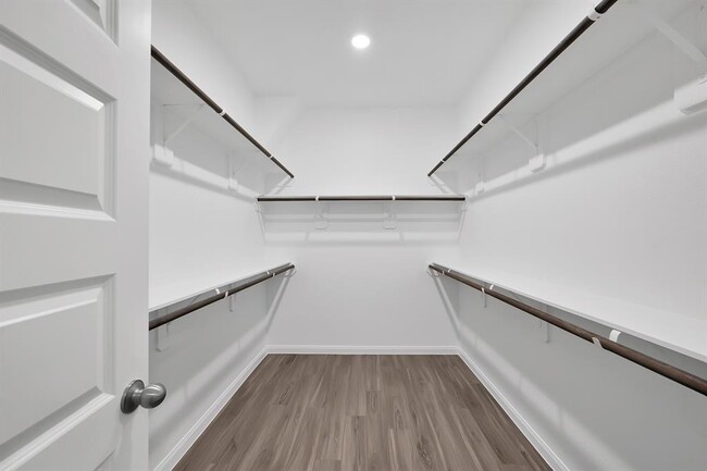 Building Photo - 3346 Torrey Pines Dr