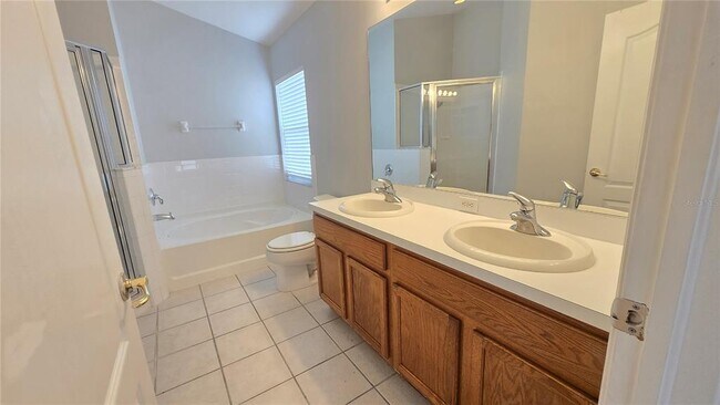 Building Photo - 12824 Kings Lake Dr