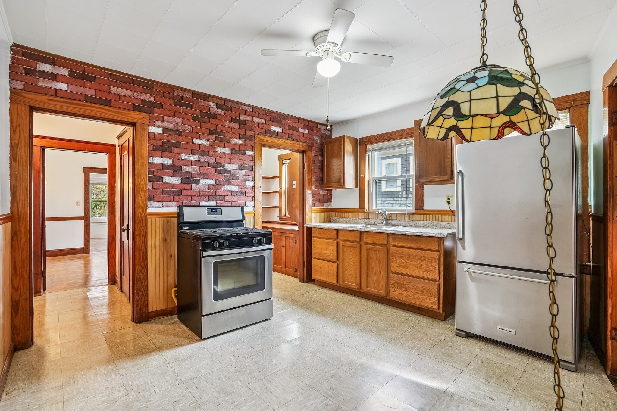 Building Photo - 14 Hurlcroft Ave