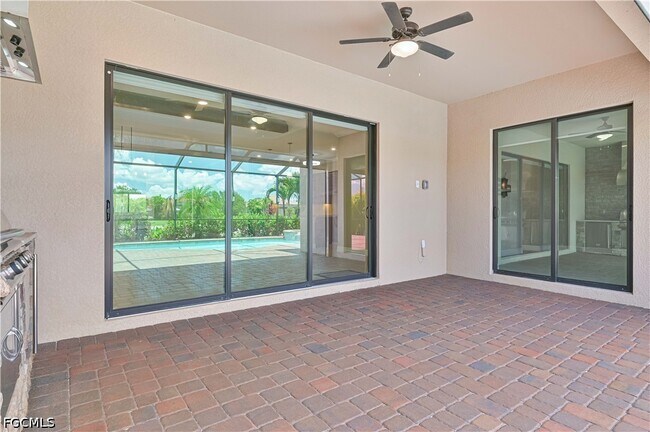 Building Photo - 28076 Foxrock Ct