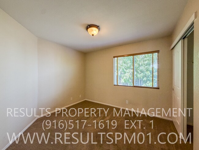 Building Photo - 208 Stavros Ct