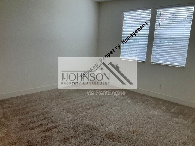 Building Photo - 994 Osprey Dr