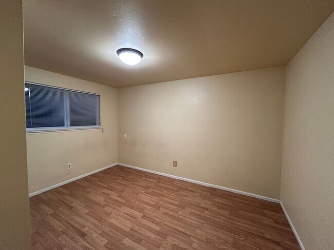 Building Photo - 5952 Longdin Rd