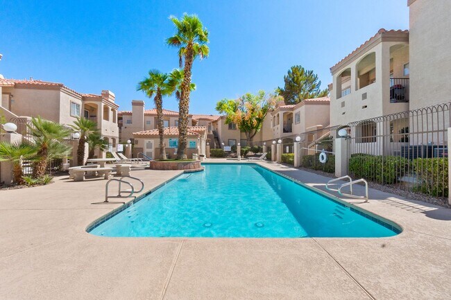 Building Photo - Gorgeous 2 Bedroom Townhome with attached ...