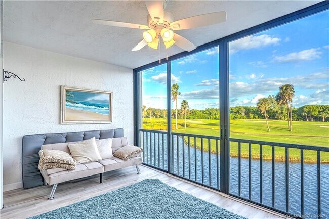 Building Photo - 5532 NE Gulfstream Way