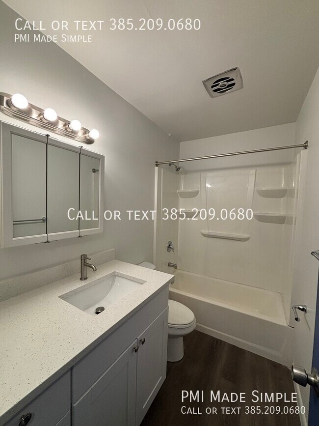 Building Photo - 443 1600 S