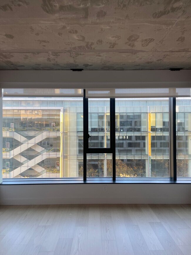 Building Photo - 960 Market St