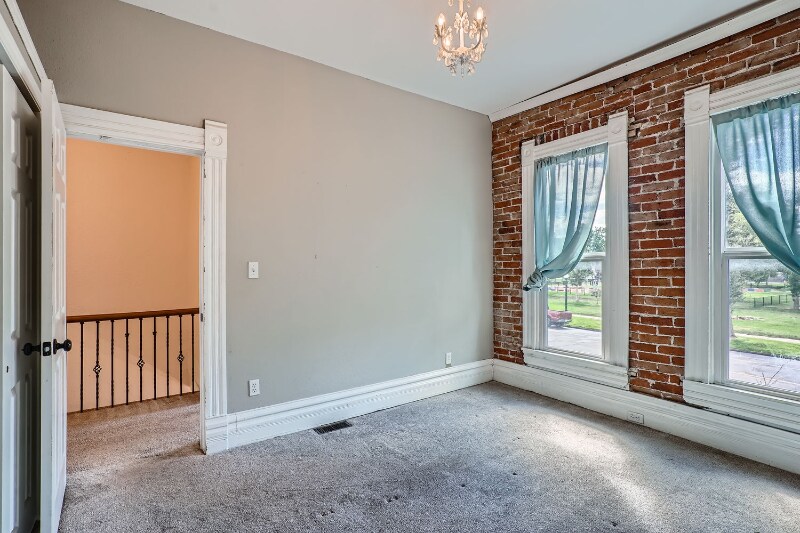 Building Photo - 1148 Mariposa St