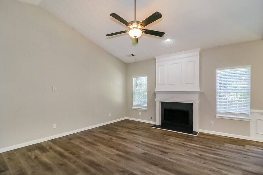 Building Photo - 4227 Wood Cove Dr