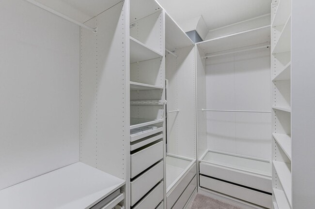 Building Photo - Distinctive Fully Furnished Estate in The Canyons!