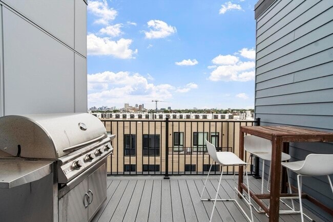 Building Photo - 30 Penniman Rd