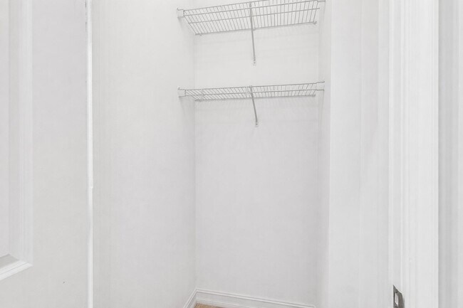 Building Photo - 701 S Olive Ave