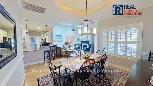 Building Photo - Immaculate 3 BD/2 BA Townhome in the Ashwo...